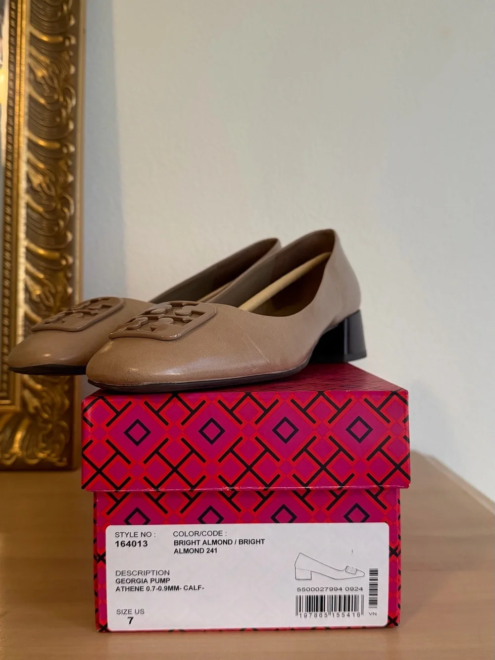 Tory Burch Georgia Pumps in almond - Picture 7 of 7